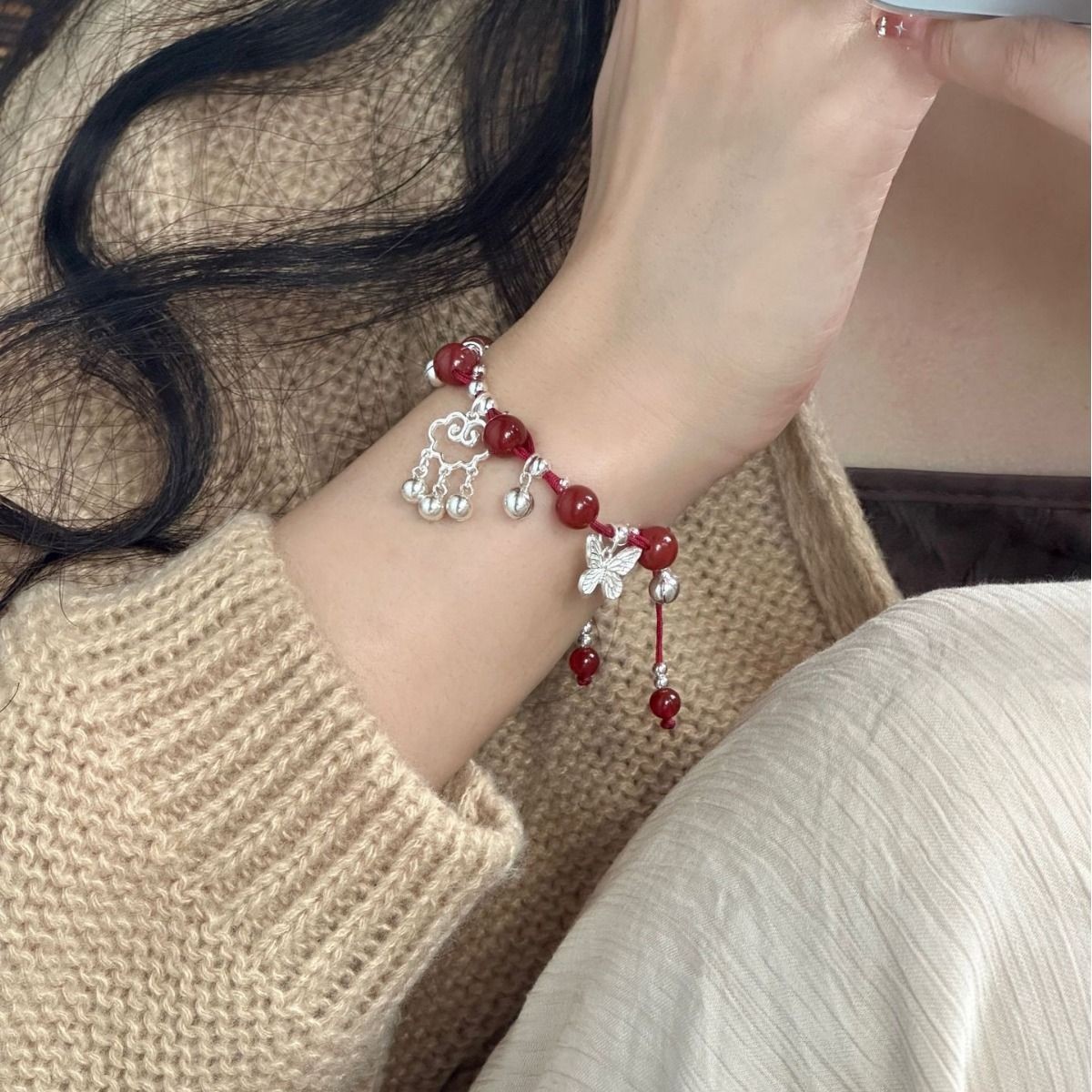 红绳铃铛手链
